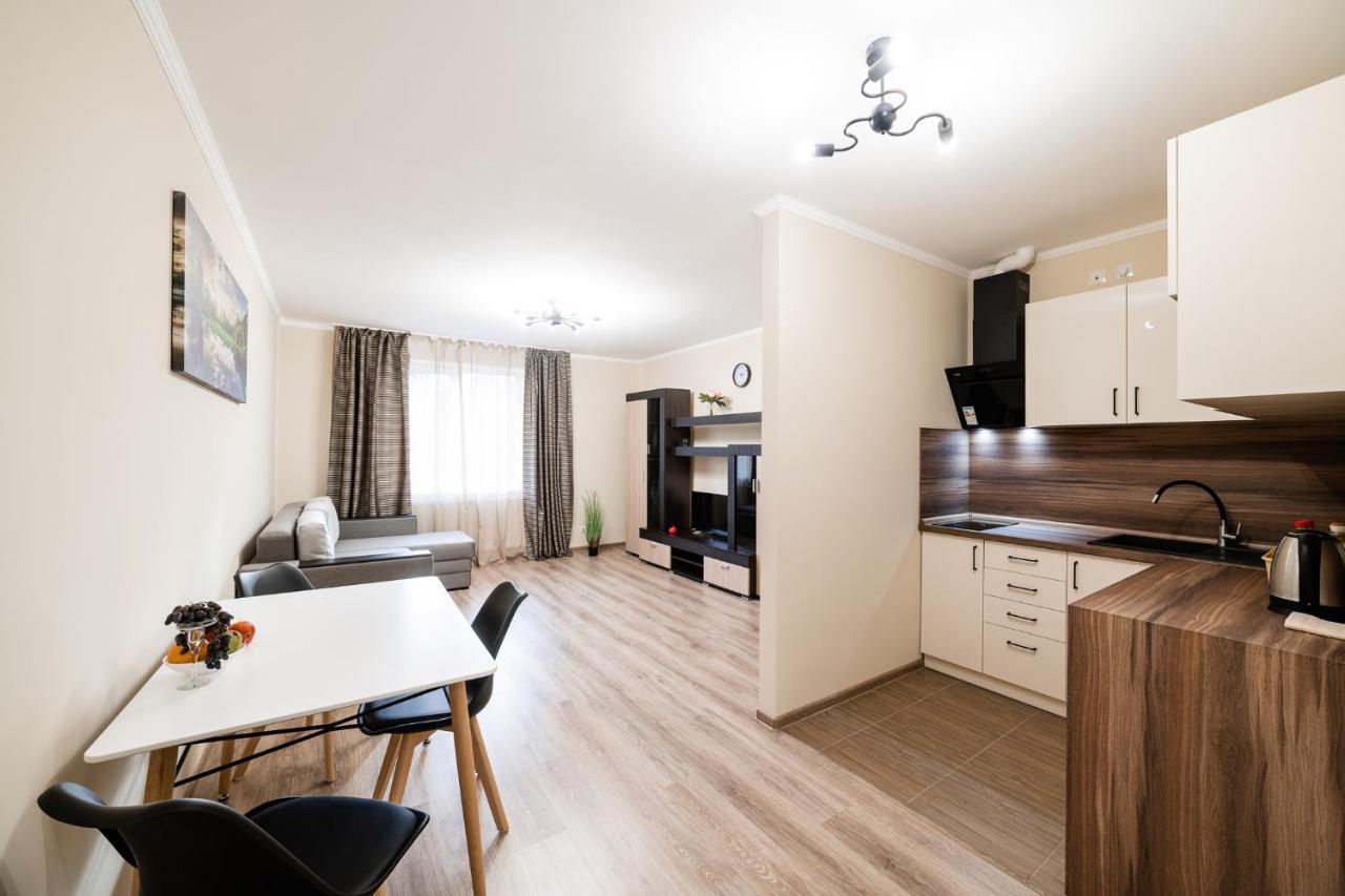 Aparthotel Центр Міста! Затишні Квартири В Новобудові! Úzhgorod Exterior foto
